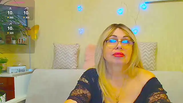 Snapshot of SusieNoreen chatting on February 15, 2025, 9:05 am SusieNoreen online show from February 15, 2025, 9:05 am