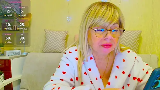 Snapshot of SusieNoreen chatting on February 20, 2025, 4:07 am SusieNoreen online show from February 20, 2025, 4:07 am