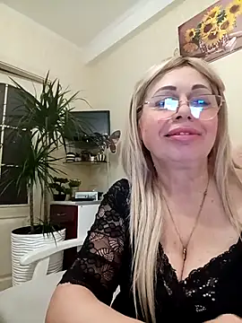 Snapshot of SusieNoreen chatting on February 27, 2025, 4:09 am SusieNoreen online show from February 27, 2025, 4:09 am