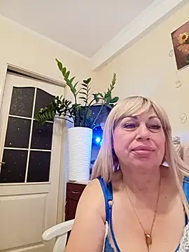 Snapshot of SusieNoreen chatting on September 19, 2025, 11:49 pm SusieNoreen online show from September 19, 2025, 11:49 pm