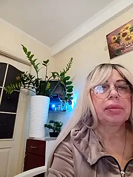 Snapshot of SusieNoreen chatting on October 2, 2025, 1:01 am SusieNoreen online show from October 2, 2025, 1:01 am