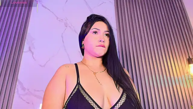 Iamvictoria06 online show from November 3, 2025, 5:36 pm