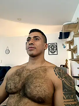 Snapshot of aaroncolombia chatting on September 18, 2025, 9:50 pm aaroncolombia online show from September 18, 2025, 9:50 pm