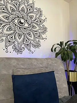 Snapshot of aaroncolombia chatting on October 28, 2025, 12:09 pm aaroncolombia online show from October 28, 2025, 12:09 pm