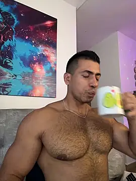 Snapshot of aaroncolombia chatting on November 27, 2025, 12:18 pm aaroncolombia online show from November 27, 2025, 12:18 pm