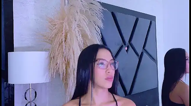 KylieWhite online show from March 14, 2025, 5:38 am