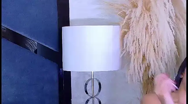 KylieWhite online show from March 14, 2025, 3:47 pm