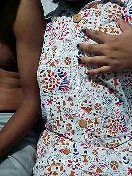 Snapshot of hotbaby_5 chatting on October 4, 2025, 4:21 am hotbaby 5 online show from October 4, 2025, 4:21 am