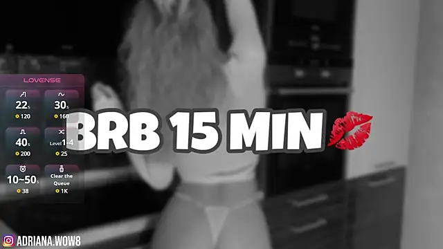 adrianawow1 online show from January 27, 2025, 10:38 pm