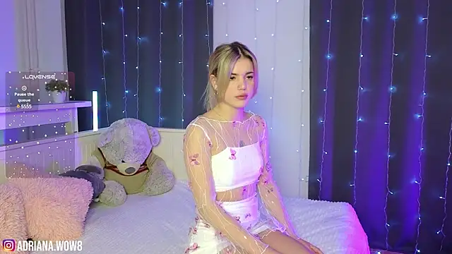 adrianawow1 online show from February 3, 2025, 9:29 pm