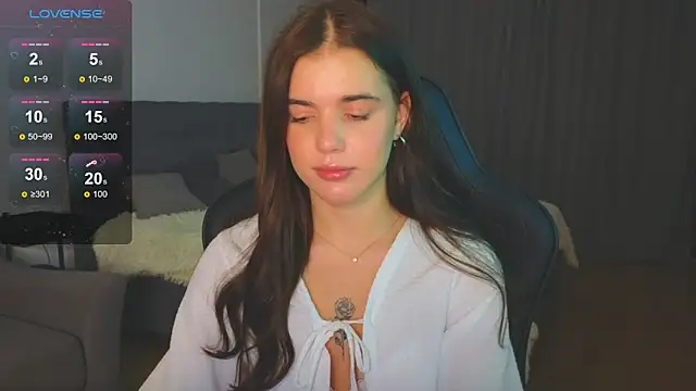 adrianawow1 online show from September 10, 2025, 7:14 pm