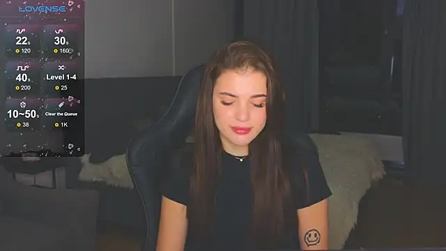 adrianawow1 online show from November 11, 2025, 3:06 am