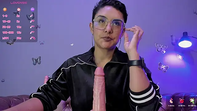 Kaira mosse online show from January 28, 2025, 11:17 am