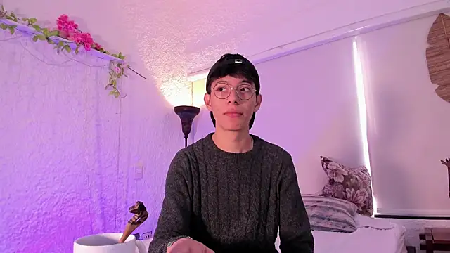 alexandersawyer online show from January 6, 2025, 12:35 pm