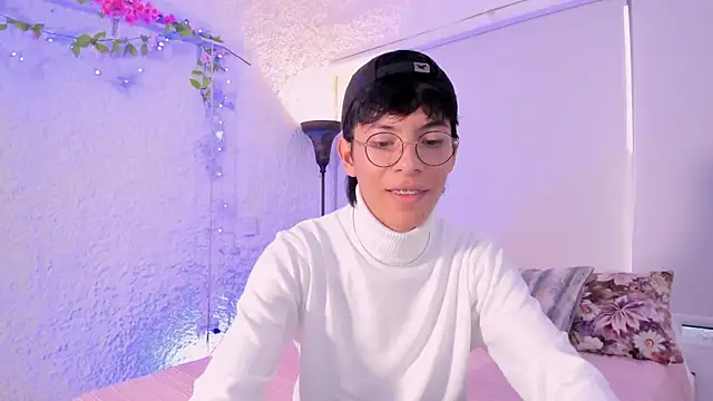 alexandersawyer online show from February 4, 2025, 12:11 pm