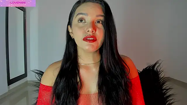 Snapshot of Melanyprada chatting on March 22, 2025, 1:43 am Melanyprada online show from March 22, 2025, 1:43 am