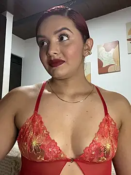 Snapshot of Melanyprada chatting on October 14, 2025, 3:51 am Melanyprada online show from October 14, 2025, 3:51 am