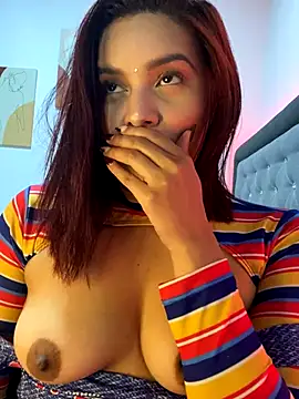 Snapshot of Melanyprada chatting on October 30, 2025, 4:14 am Melanyprada online show from October 30, 2025, 4:14 am