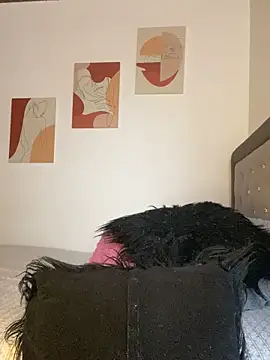 Snapshot of Melanyprada chatting on November 9, 2025, 8:29 pm Melanyprada online show from November 9, 2025, 8:29 pm