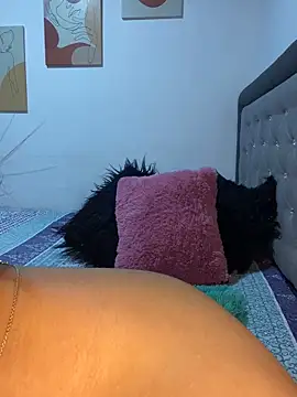 Snapshot of Melanyprada chatting on December 3, 2025, 3:58 am Melanyprada online show from December 3, 2025, 3:58 am