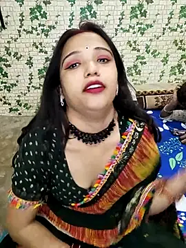 Snapshot of Dirty_couple_11 chatting on February 19, 2025, 4:44 pm Dirty couple 11 online show from February 19, 2025, 4:44 pm