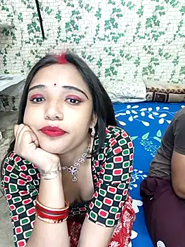 Snapshot of Dirty_couple_11 chatting on February 25, 2025, 8:36 am Dirty couple 11 online show from February 25, 2025, 8:36 am