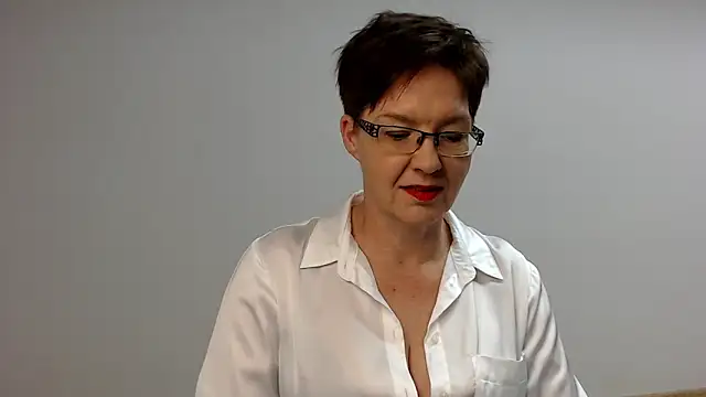 Sofie69Velvet online show from January 17, 2025, 5:51 pm