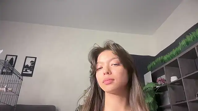 Snapshot of DesiredHoney chatting on September 28, 2025, 5:40 pm DesiredHoney online show from September 28, 2025, 5:40 pm