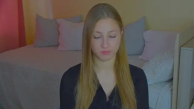 BritneyCruze online show from September 26, 2025, 8:29 am