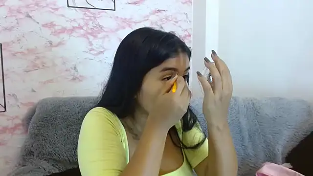 anahi  s online show from November 4, 2025, 7:46 pm