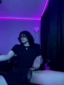 Snapshot of plutomf chatting on October 21, 2025, 6:14 am plutomf online show from October 21, 2025, 6:14 am