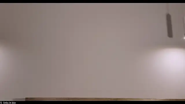 Snapshot of vinylstore chatting on December 1, 2025, 6:35 pm vinylstore online show from December 1, 2025, 6:35 pm