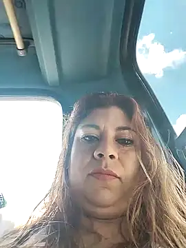 Snapshot of Laura-Hernandez chatting on January 7, 2025, 4:05 pm Laura-Hernandez online show from January 7, 2025, 4:05 pm