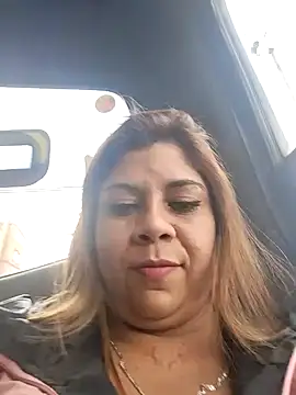 Snapshot of Laura-Hernandez chatting on January 10, 2025, 10:46 pm Laura-Hernandez online show from January 10, 2025, 10:46 pm