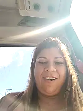 Snapshot of Laura-Hernandez chatting on January 18, 2025, 7:15 pm Laura-Hernandez online show from January 18, 2025, 7:15 pm