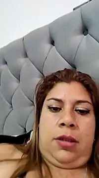 Snapshot of Laura-Hernandez chatting on February 27, 2025, 5:36 pm Laura-Hernandez online show from February 27, 2025, 5:36 pm