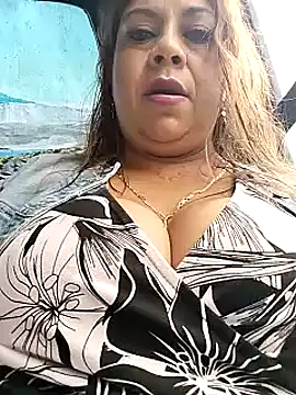 Snapshot of Laura-Hernandez chatting on February 28, 2025, 3:26 pm Laura-Hernandez online show from February 28, 2025, 3:26 pm