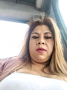 Snapshot of Laura-Hernandez chatting on March 7, 2025, 3:07 pm Laura-Hernandez online show from March 7, 2025, 3:07 pm