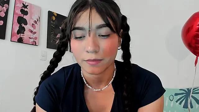 Snapshot of Maia_W10 chatting on February 26, 2025, 12:27 am Maia W10 online show from February 26, 2025, 12:27 am