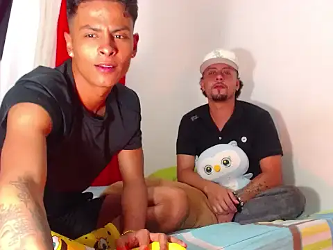 Snapshot of enjoy_vibes chatting on October 6, 2025, 9:56 pm enjoy vibes online show from October 6, 2025, 9:56 pm