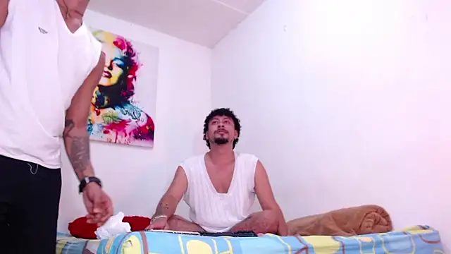 Snapshot of enjoy_vibes chatting on November 11, 2025, 2:50 pm enjoy vibes online show from November 11, 2025, 2:50 pm