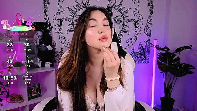 Snapshot of MelissaLovvv chatting on September 15, 2025, 5:29 am MelissaLovvv online show from September 15, 2025, 5:29 am