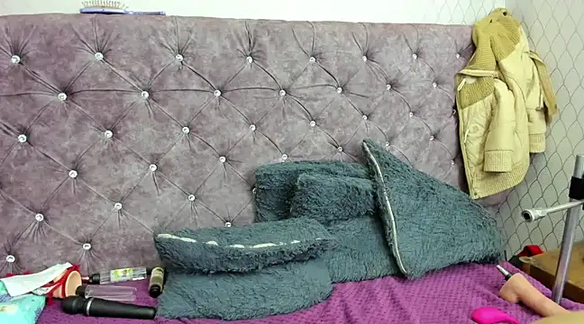 VALENTINA3x online show from March 19, 2025, 6:14 am