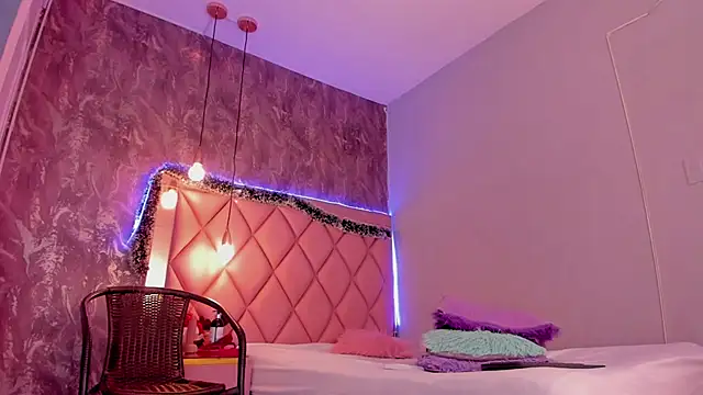 megan 100 online show from December 27, 2024, 1:11 am