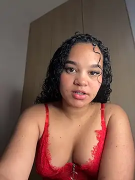 Snapshot of Lucy_wilson5 chatting on December 27, 2024, 3:31 am Lucy wilson5 online show from December 27, 2024, 3:31 am