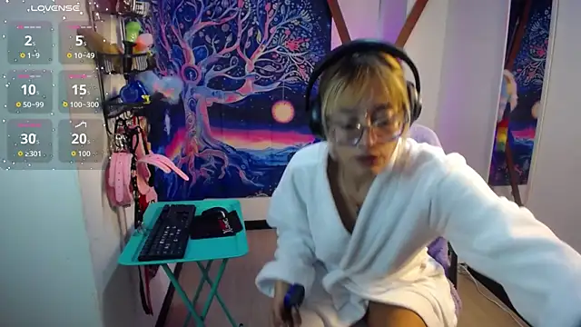 Snapshot of 911Calling chatting on November 7, 2025, 8:31 pm 911Calling online show from November 7, 2025, 8:31 pm