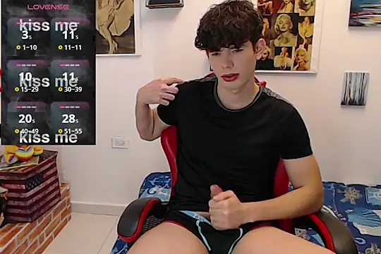 Snapshot of Angelo-cianuro- chatting on September 9, 2025, 10:31 pm Angelo-cianuro- online show from September 9, 2025, 10:31 pm