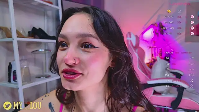 Snapshot of MyLou_ chatting on November 15, 2025, 3:19 pm MyLou online show from November 15, 2025, 3:19 pm