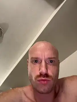 Snapshot of slam_bro chatting on December 3, 2025, 12:29 am slam bro online show from December 3, 2025, 12:29 am