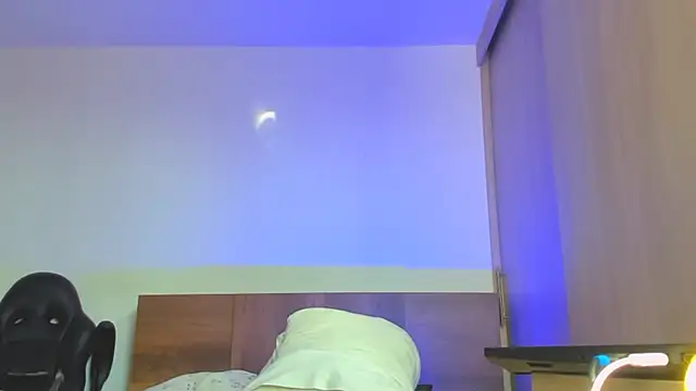 Snapshot of Stevenn_77 chatting on December 6, 2024, 7:45 pm Stevenn 77 online show from December 6, 2024, 7:45 pm